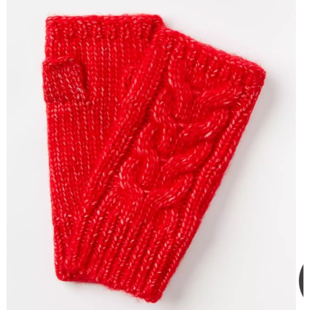 LOFT NWT Cable Fingerless Gloves - Tango Bright Red